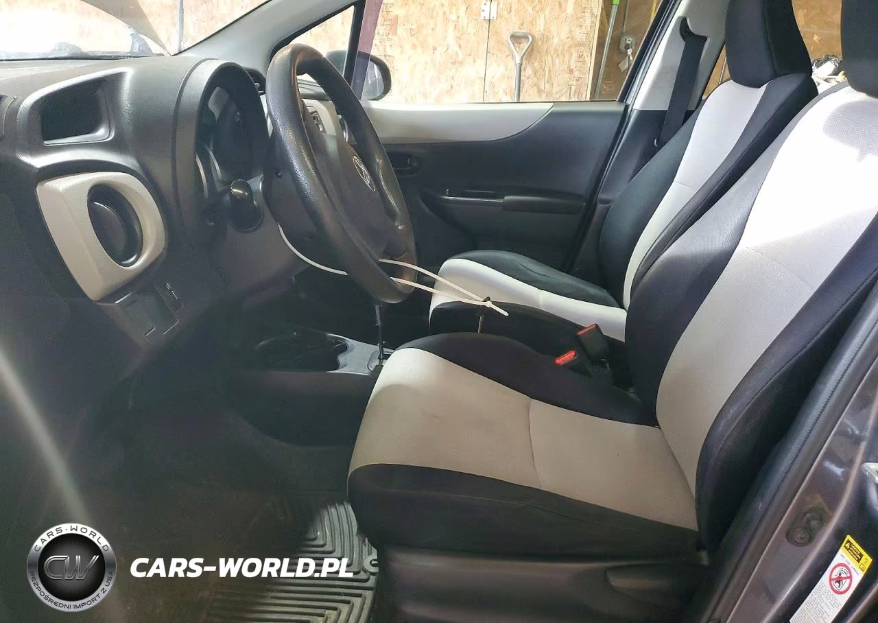 2012 Toyota Yaris 5-Door L VIN:JTDKTUD30CD526119 - 7
