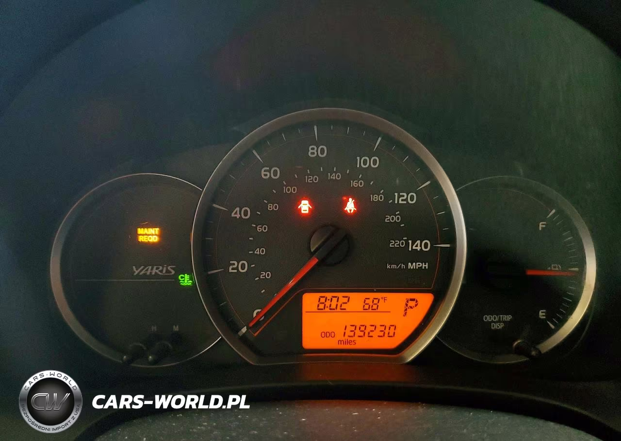 2012 Toyota Yaris 5-Door L VIN:JTDKTUD30CD526119 - 9