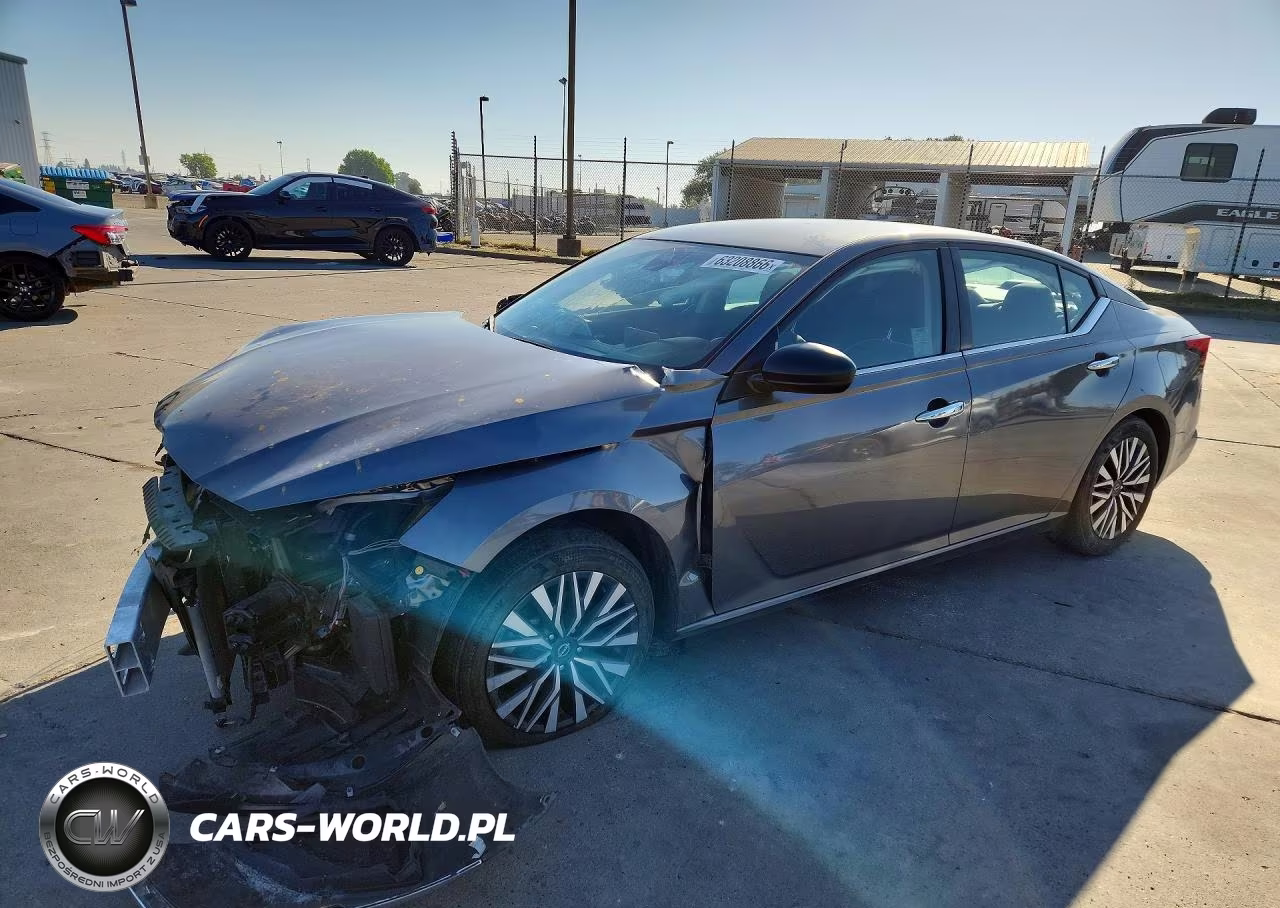 2024 Nissan Altima Sv