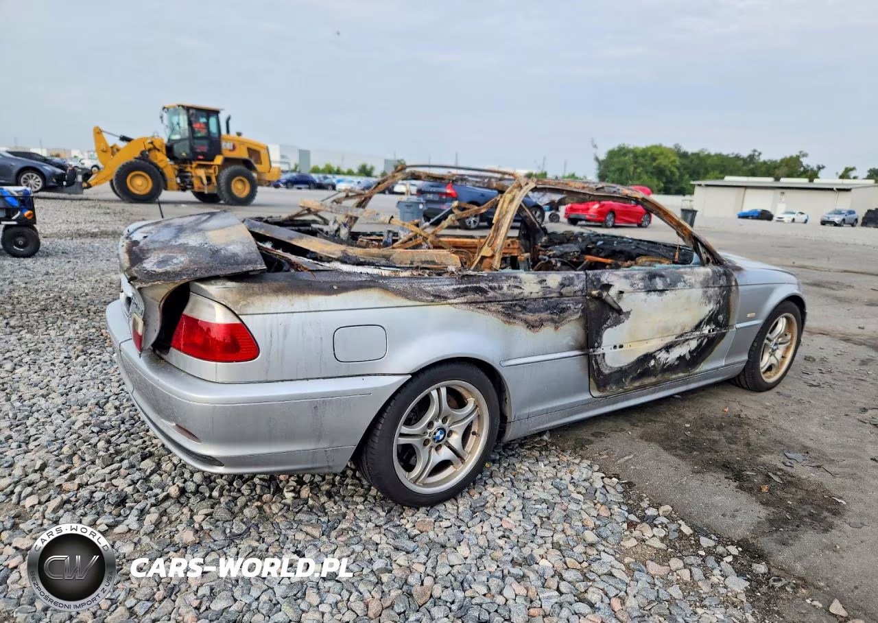 2002 BMW 330 Ci VIN:WBABS53432JU95335 - 3