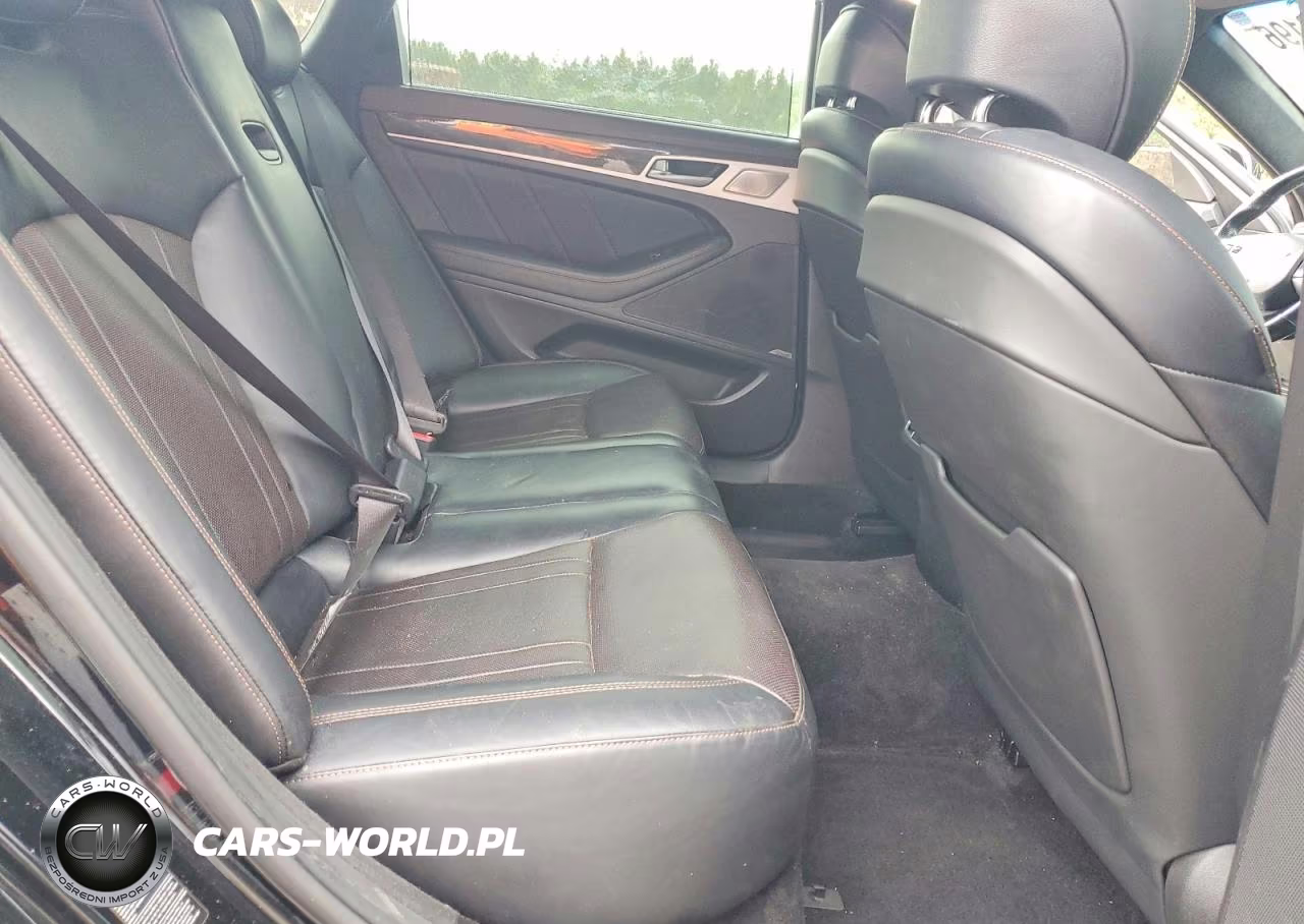 2018 Genesis G80 Sport VIN:KMHGN4JBXJU218945 - 10