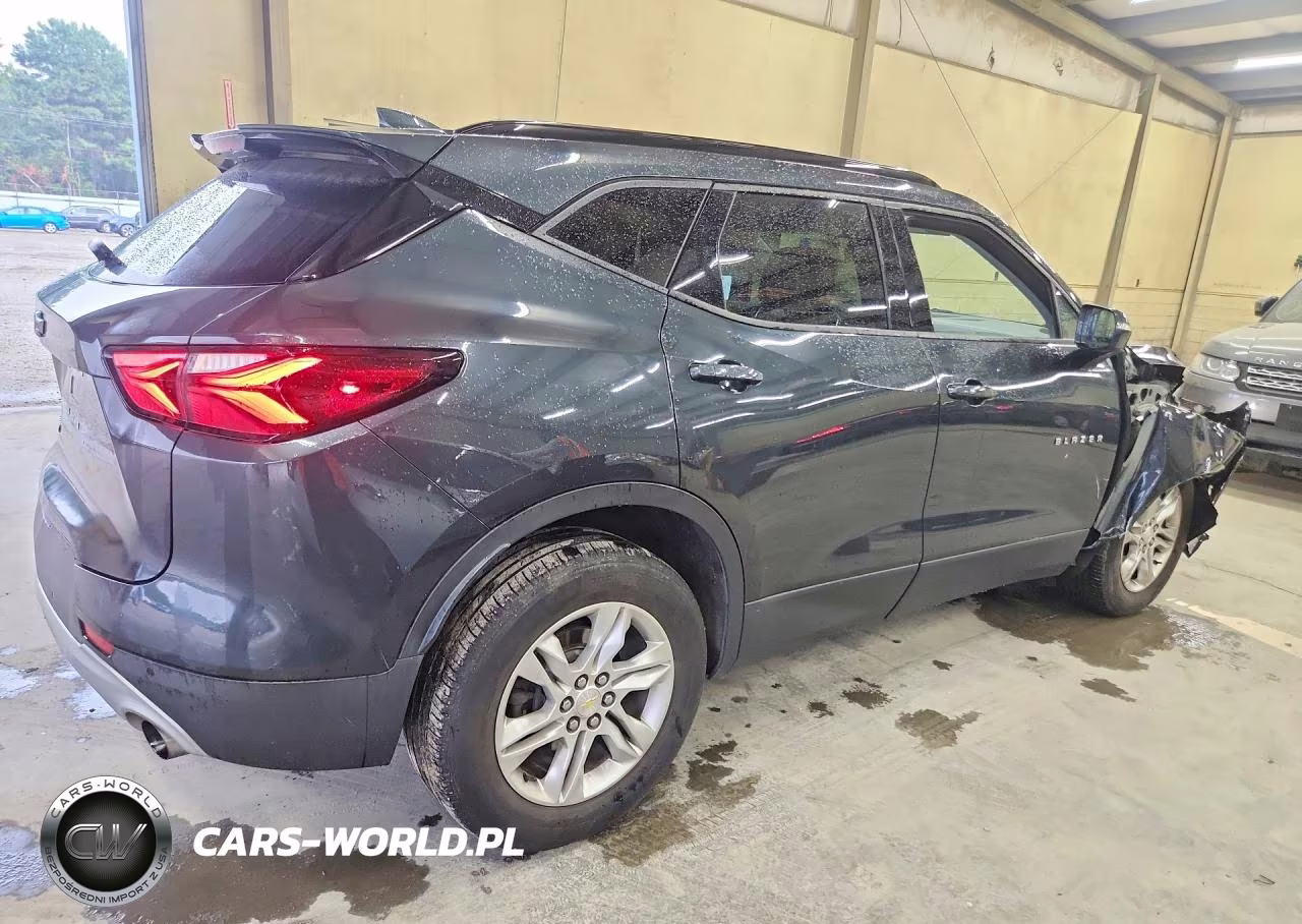 2019 Chevrolet Blazer 1Lt VIN:3GNKBBRA2KS702690 - 3