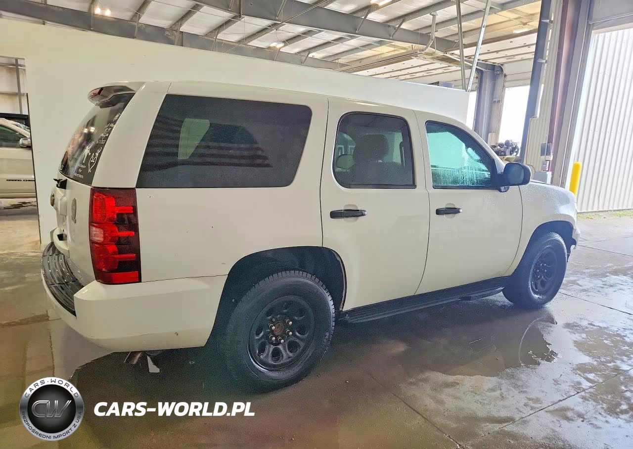 2014 Chevrolet Tahoe Police VIN:1GNLC2E01ER128864 - 3