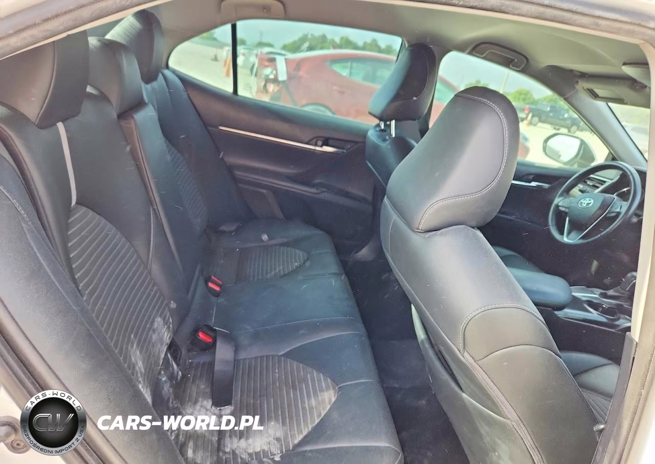 2018 Toyota Camry Se VIN:4T1B11HK7JU062311 - 10