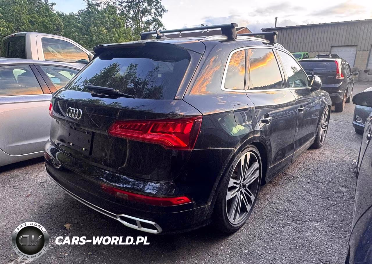 2018 Audi Sq5 Premium Plus VIN:WA1A4BFY2J2020221 - 4