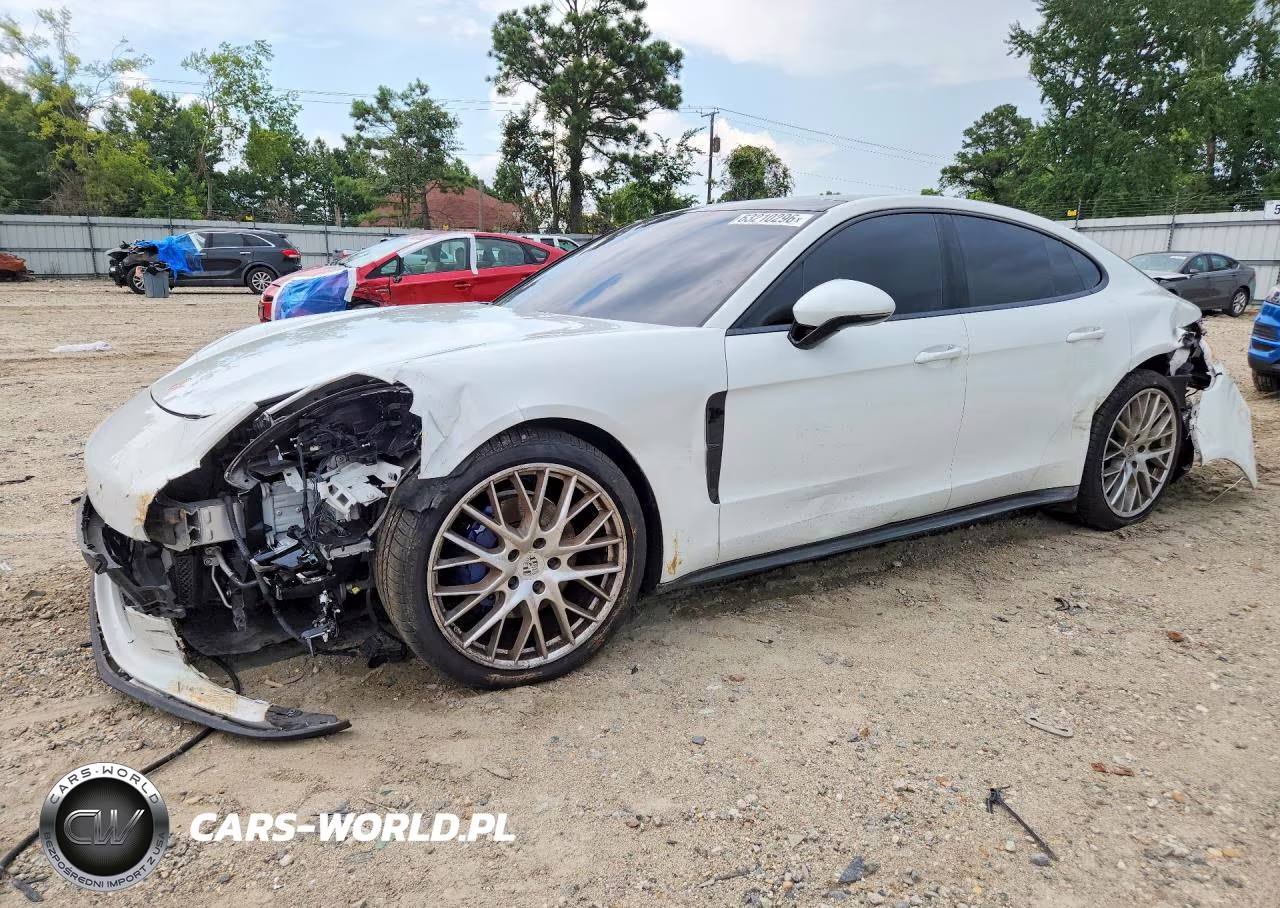 2018 Porsche Panamera 4 – zdjęcie 1 z 12