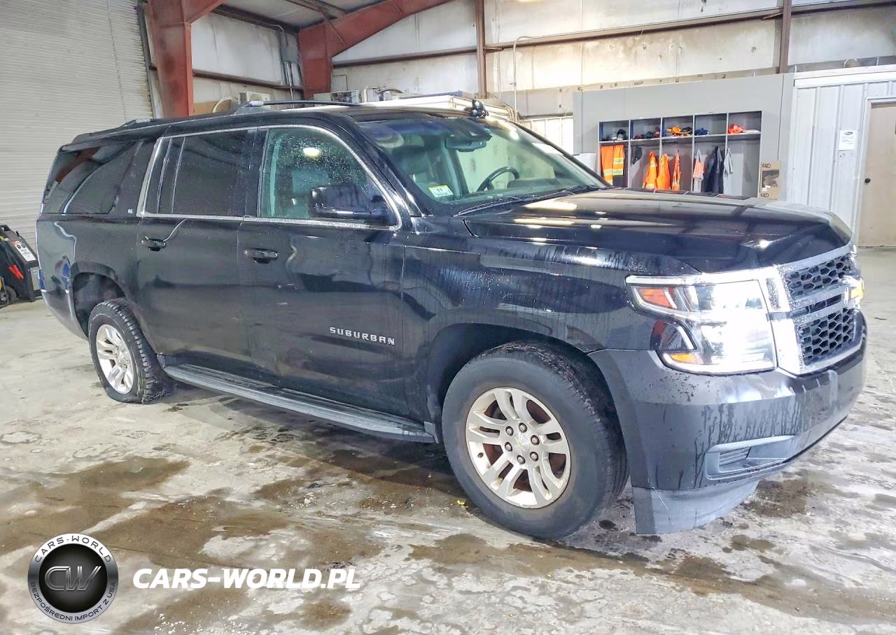 2017 Chevrolet Suburban C1500 Lt VIN:1GNSCHKC3HR165271 - 4