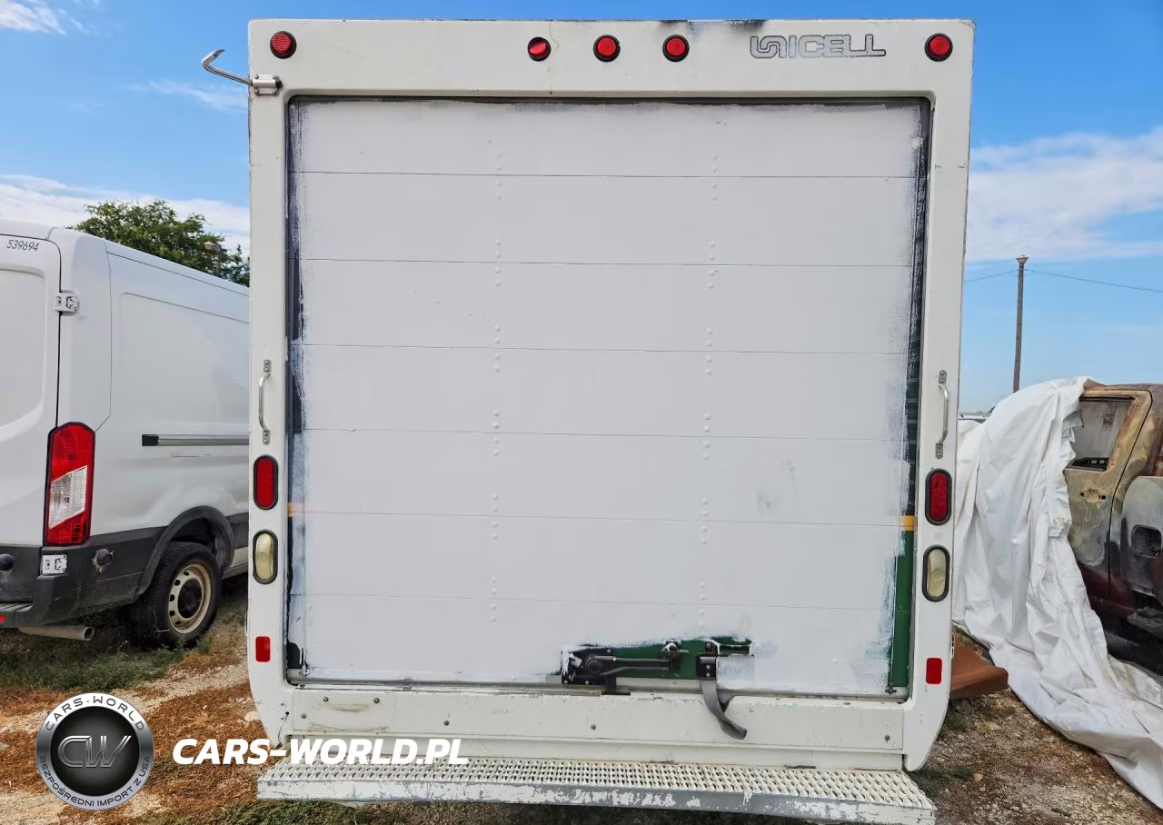 2017 Ford E-350 Delivery Truck VIN:1FDWE3F68HDC57013 - 6