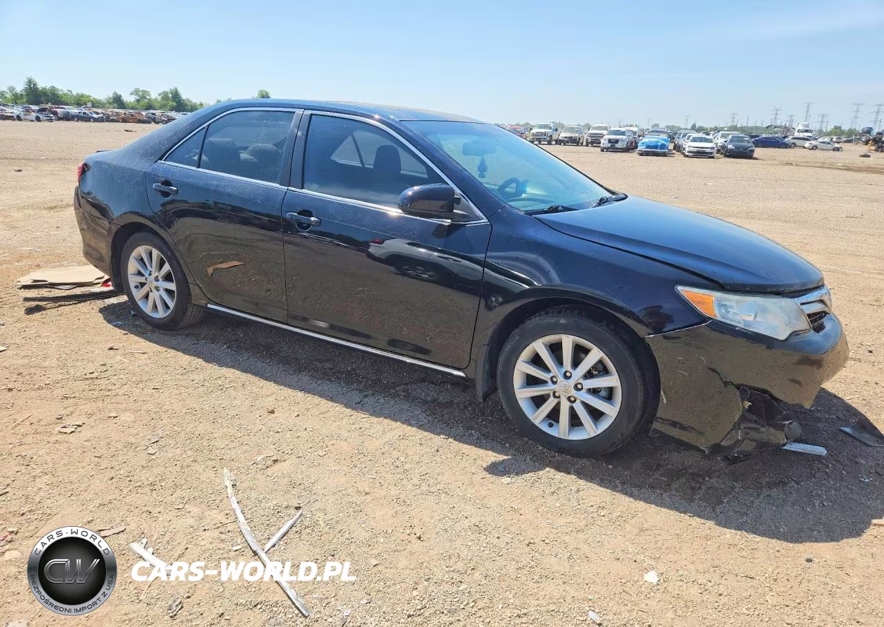 2013 Toyota Camry Xle VIN:4T4BF1FKXDR274960 - 4