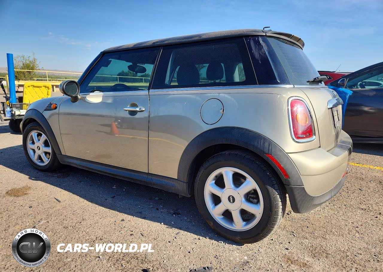 2009 Mini Cooper VIN:WMWMF33579TW78309 - 2