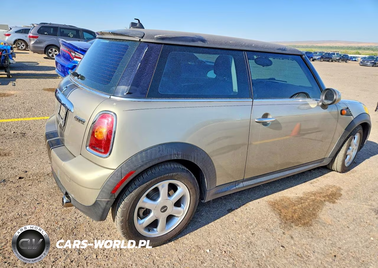 2009 Mini Cooper VIN:WMWMF33579TW78309 - 3