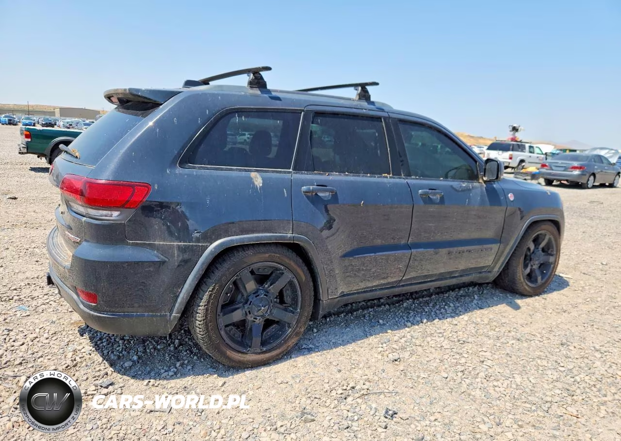 2018 Jeep Grand Cherokee Trailhawk VIN:1C4RJFLG0JC211098 - 3