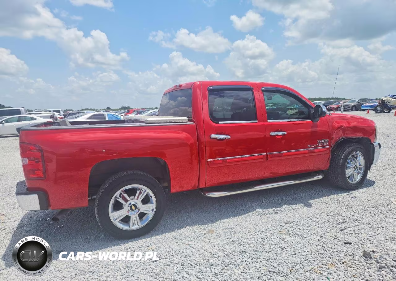 2013 Chevrolet Silverado C1500 Lt VIN:3GCPCSE03DG230188 - 3