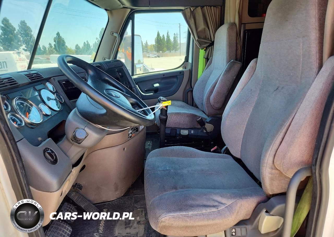 2015 Freightliner Cascadia 125 VIN:3AKJGLD5XFSGA7727 - 7