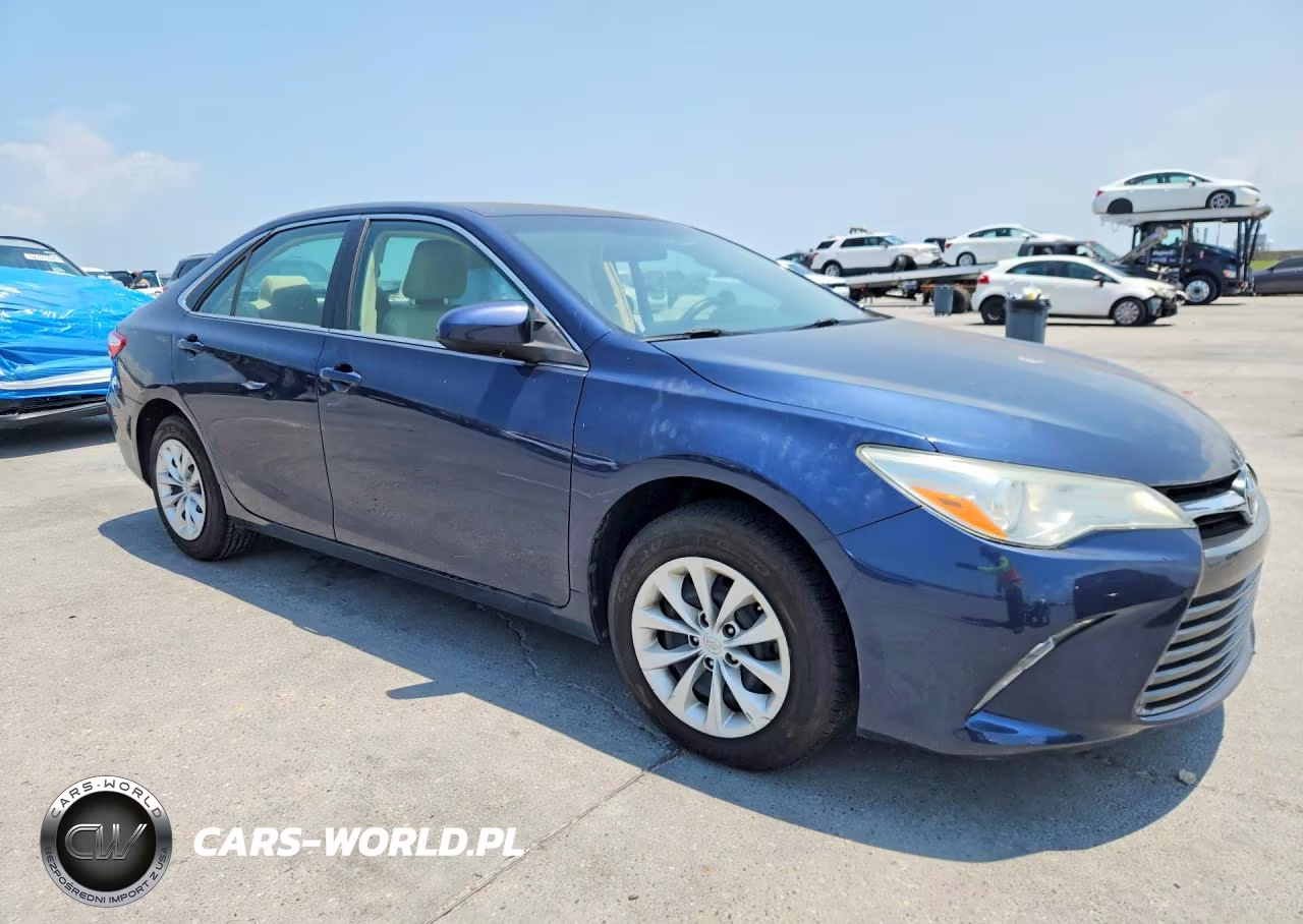 2015 Toyota Camry Le VIN:4T4BF1FK0FR483580 - 4