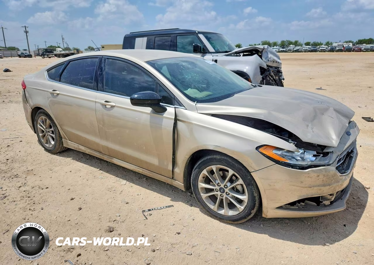 2017 Ford Fusion S VIN:3FA6P0G71HR342664 - 4