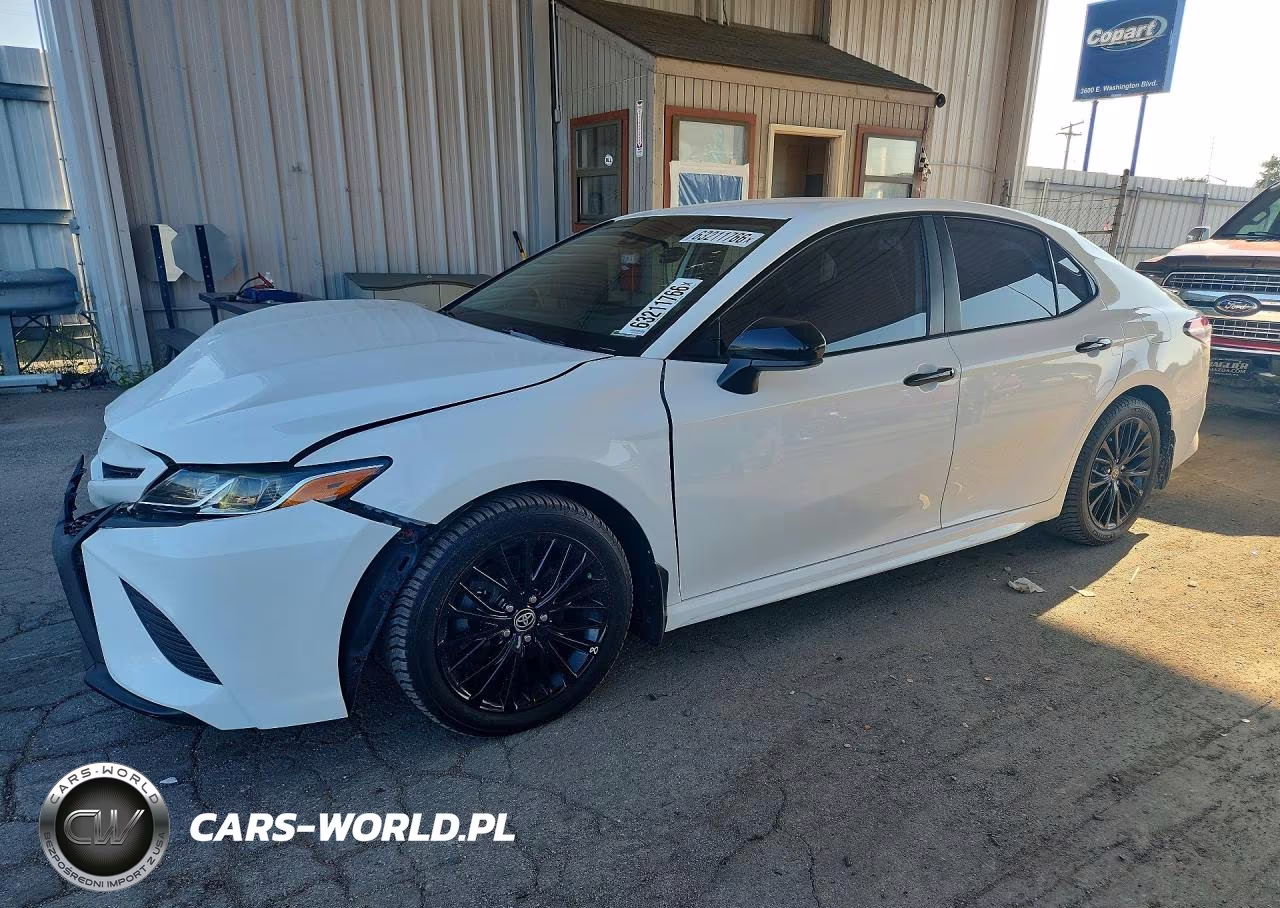 2020 Toyota Camry Se Nightshade – zdjęcie 1 z 13