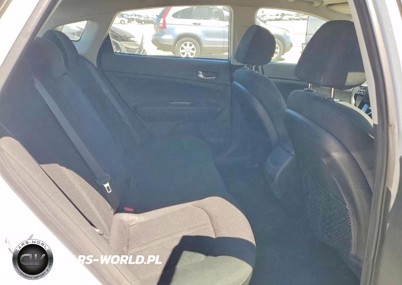 2020 Kia Optima VIN:5XXGT4L31LG393710 - 10
