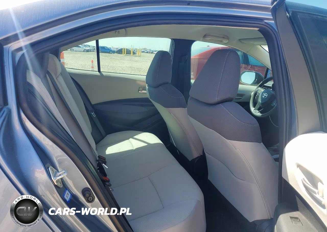 2020 Toyota Corolla Le VIN:5YFEPRAE5LP084228 - 10