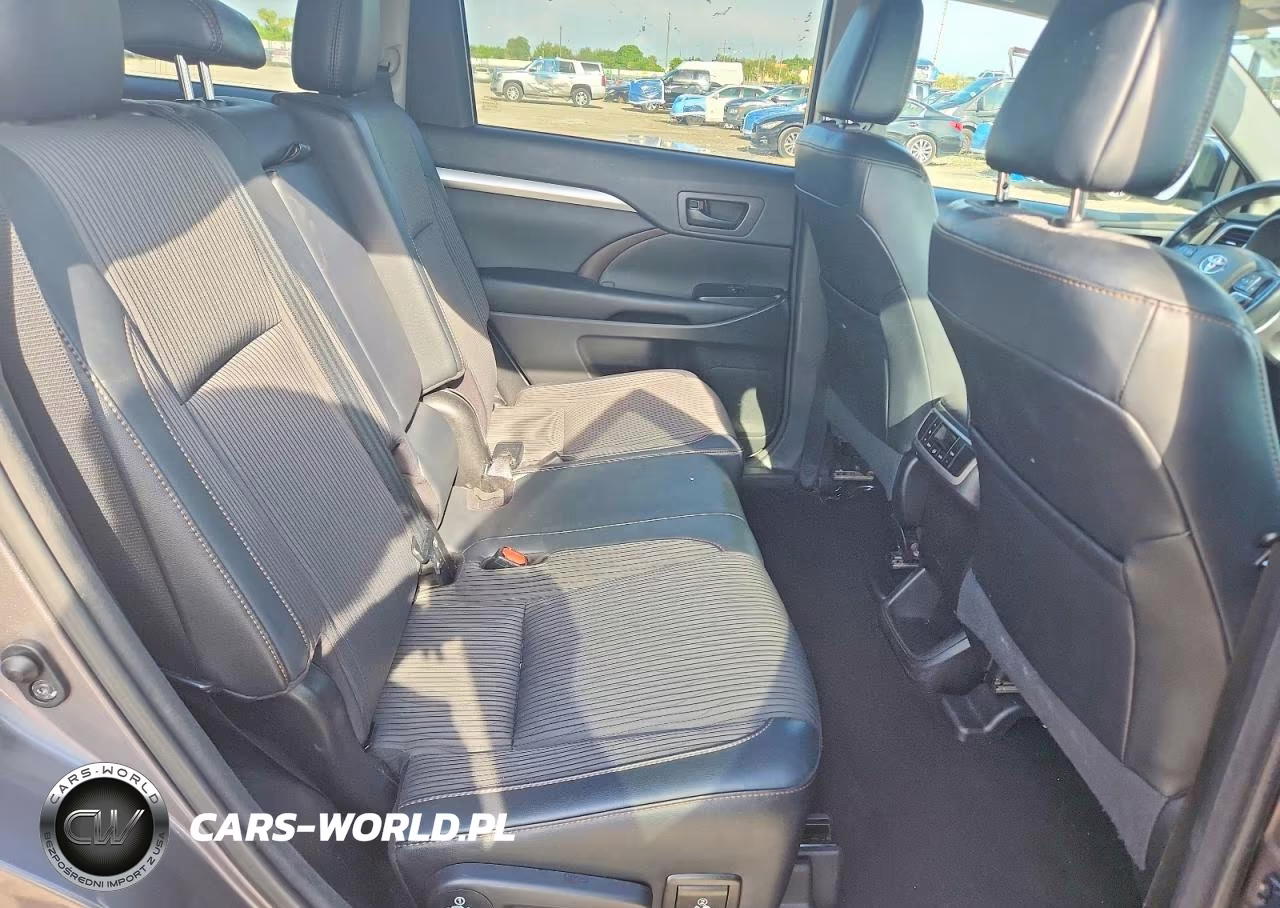 2017 Toyota Highlander Le Plus VIN:5TDBZRFH0HS414372 - 11