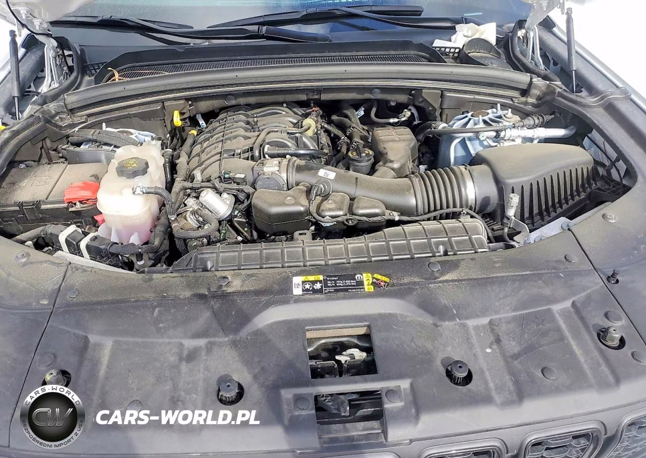 2025 Jeep Grand Cherokee Laredo VIN:1C4RJHAG4SC303881 - 12