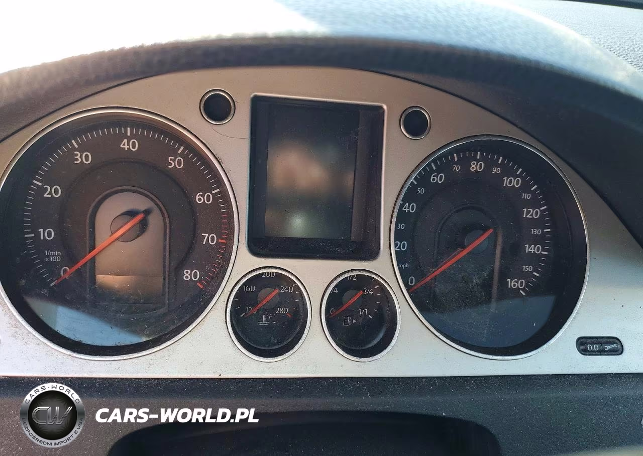 2008 Volkswagen Passat Komfort VIN:WVWAK73C78P051236 - 9