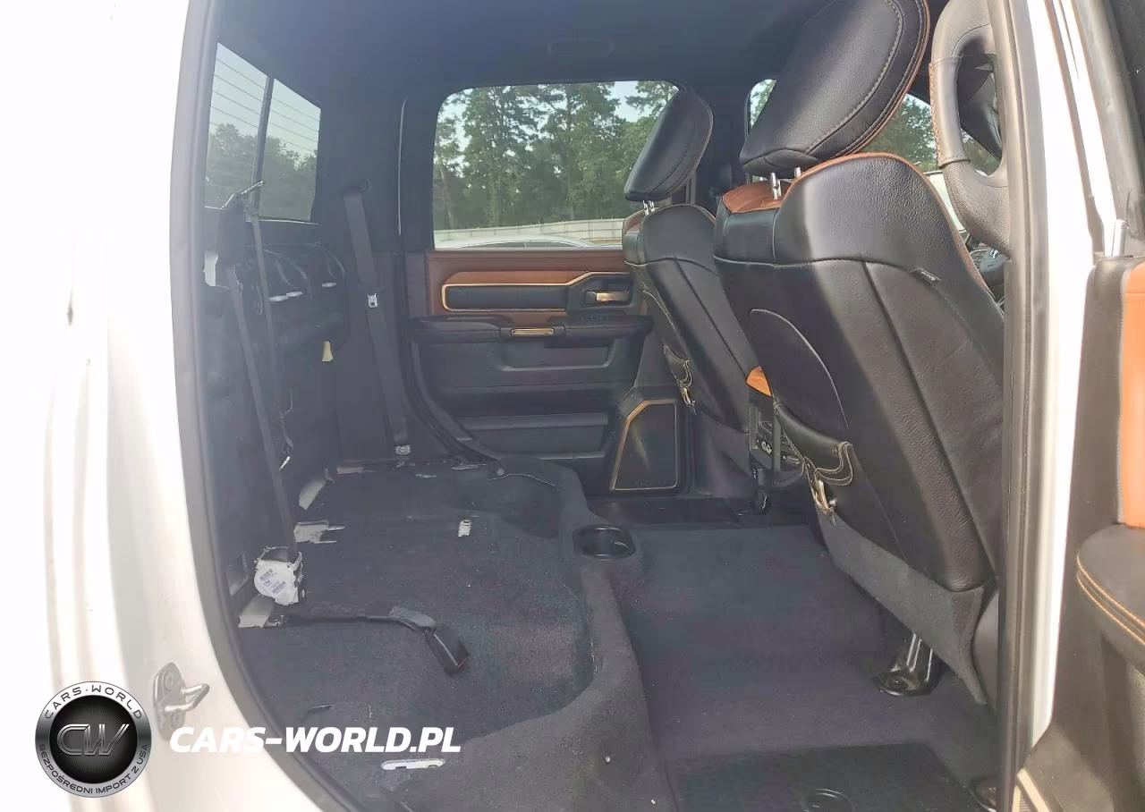 2019 Ram 2500 Longhorn VIN:3C6UR5GL5KG727855 - 10