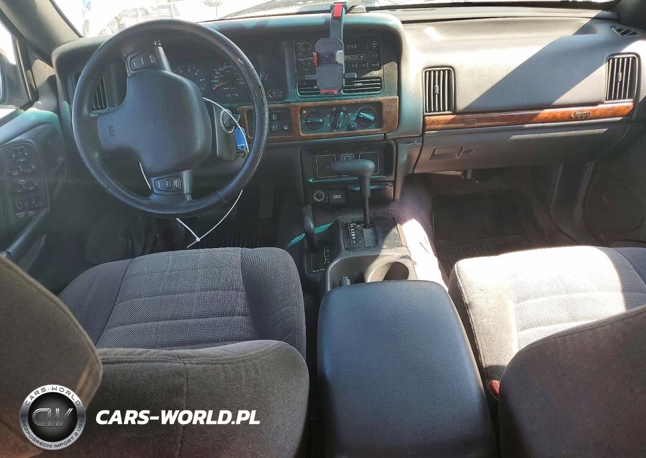 1996 Jeep Grand Cherokee Laredo VIN:1J4GZ58S2TC327133 - 8