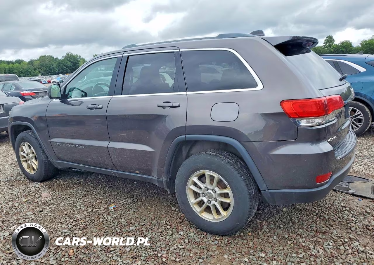 2019 Jeep Grand Cherokee Laredo VIN:1C4RJFAG5KC853823 - 2