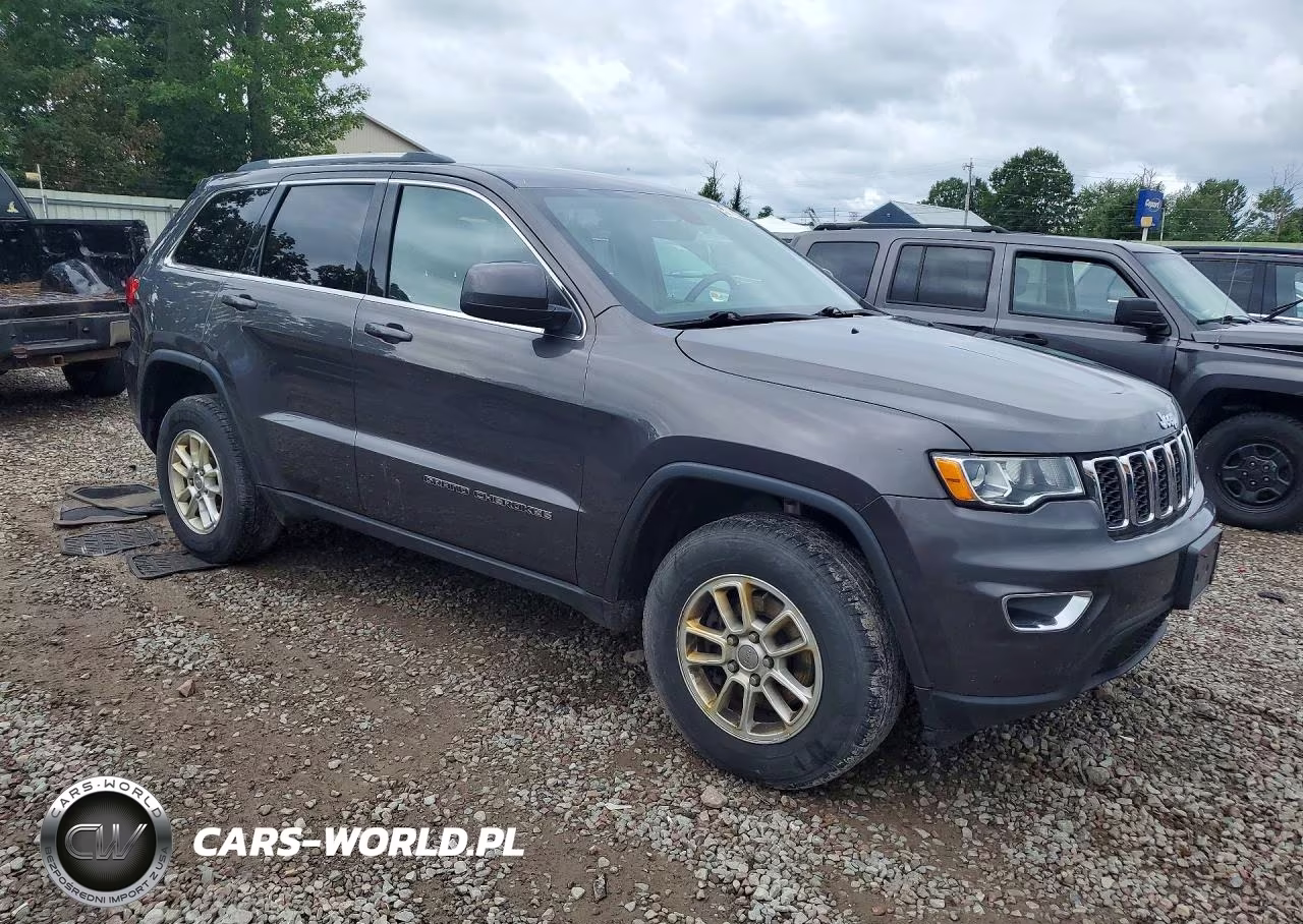 2019 Jeep Grand Cherokee Laredo VIN:1C4RJFAG5KC853823 - 4