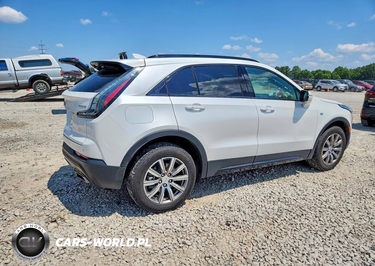 2022 Cadillac Xt4 Sport VIN:1GYFZFR49NF105434 - 3