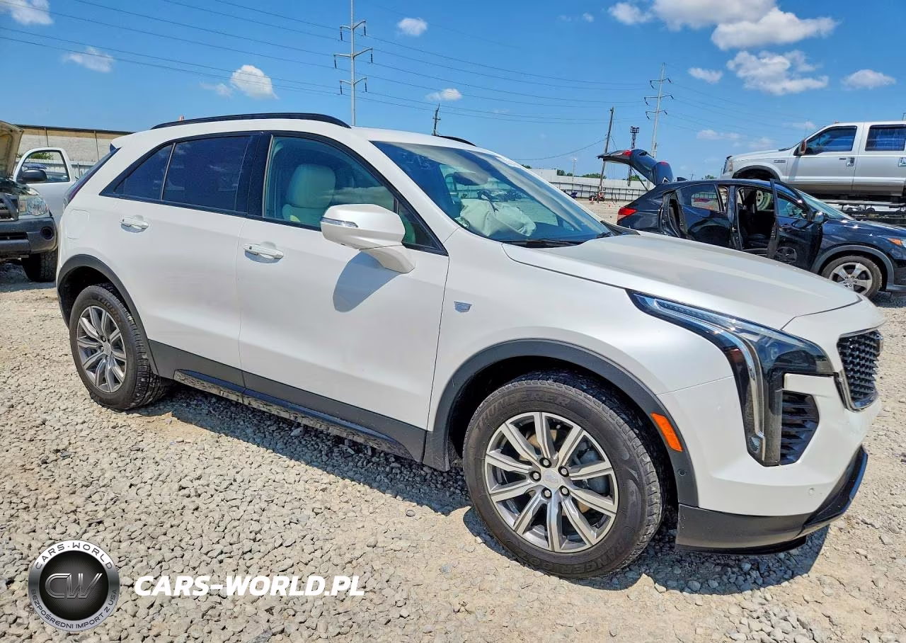 2022 Cadillac Xt4 Sport VIN:1GYFZFR49NF105434 - 4