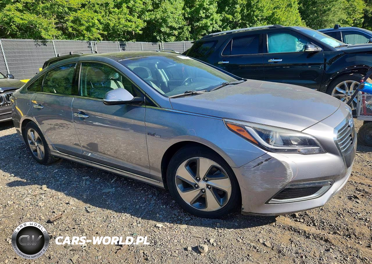 2016 Hyundai Sonata Hybrid Limited VIN:KMHE34L17GA008752 - 4