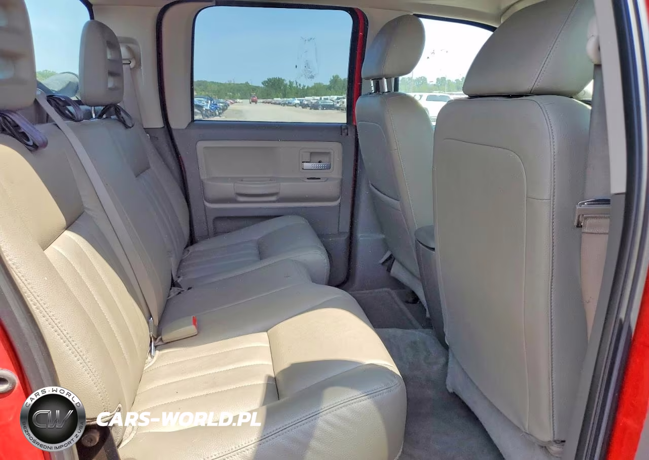 2005 Dodge Dakota Quad Laramie VIN:1D7HW58N35S161975 - 10