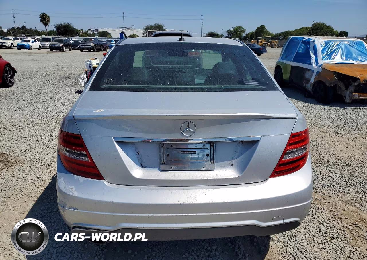 2013 Mercedes-Benz C 250 VIN:WDDGF4HB4DG101037 - 6