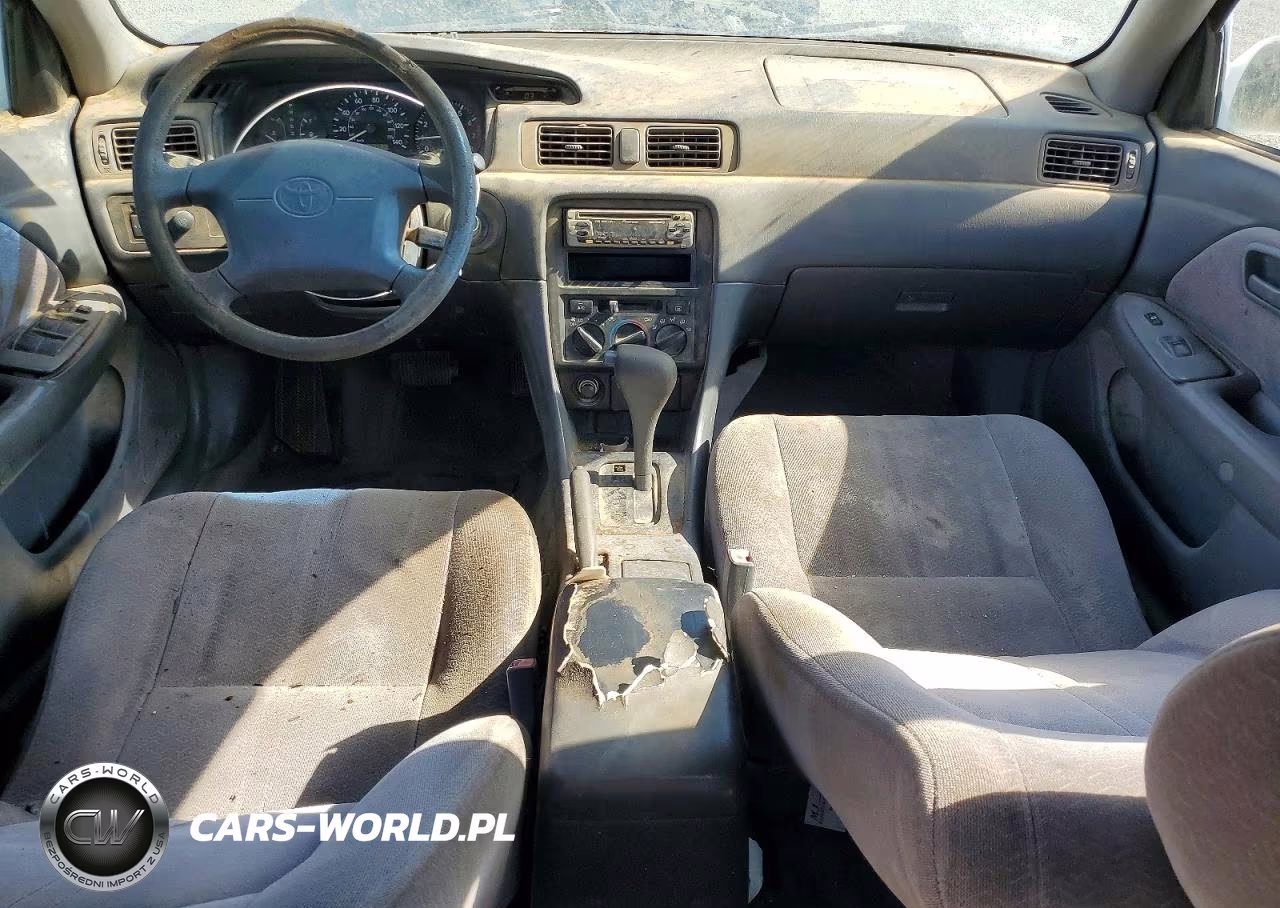 1998 Toyota Camry Le VIN:JT2BG22K4W0116477 - 8