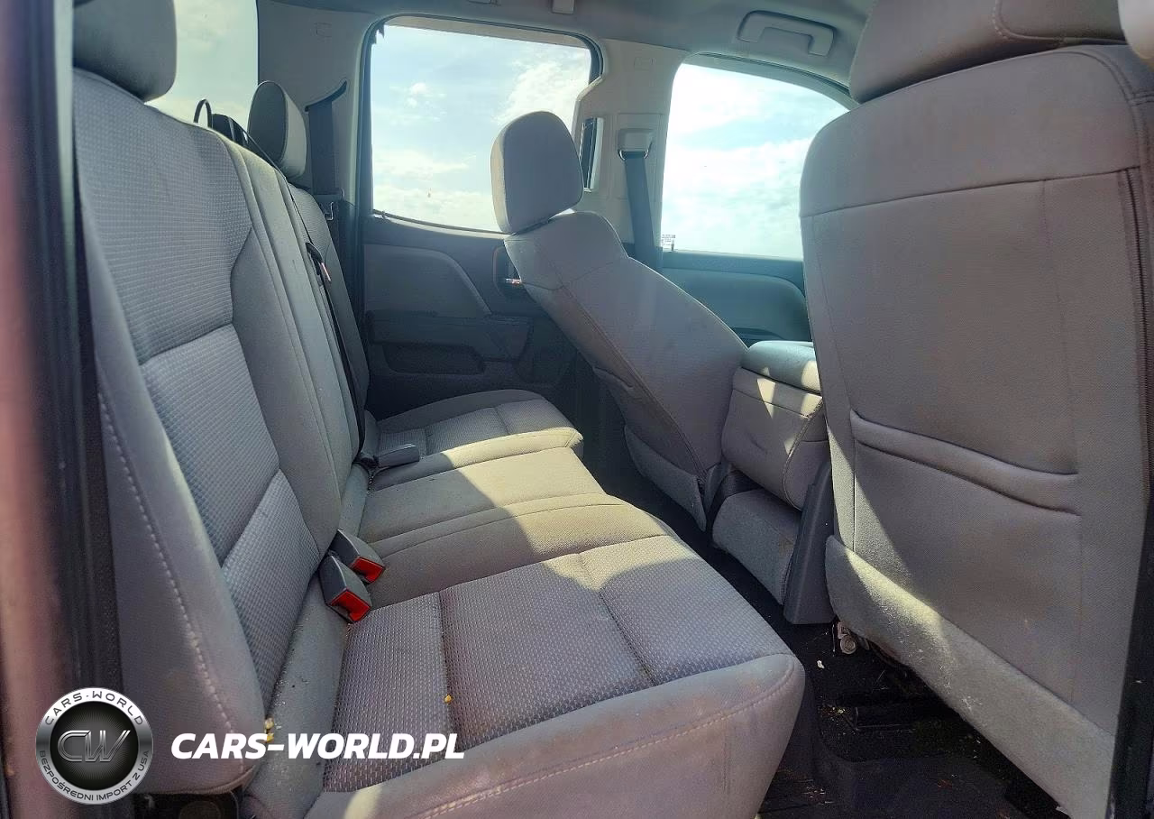2018 Chevrolet Silverado C1500 Custom VIN:1GCRCPEC8JZ272772 - 10