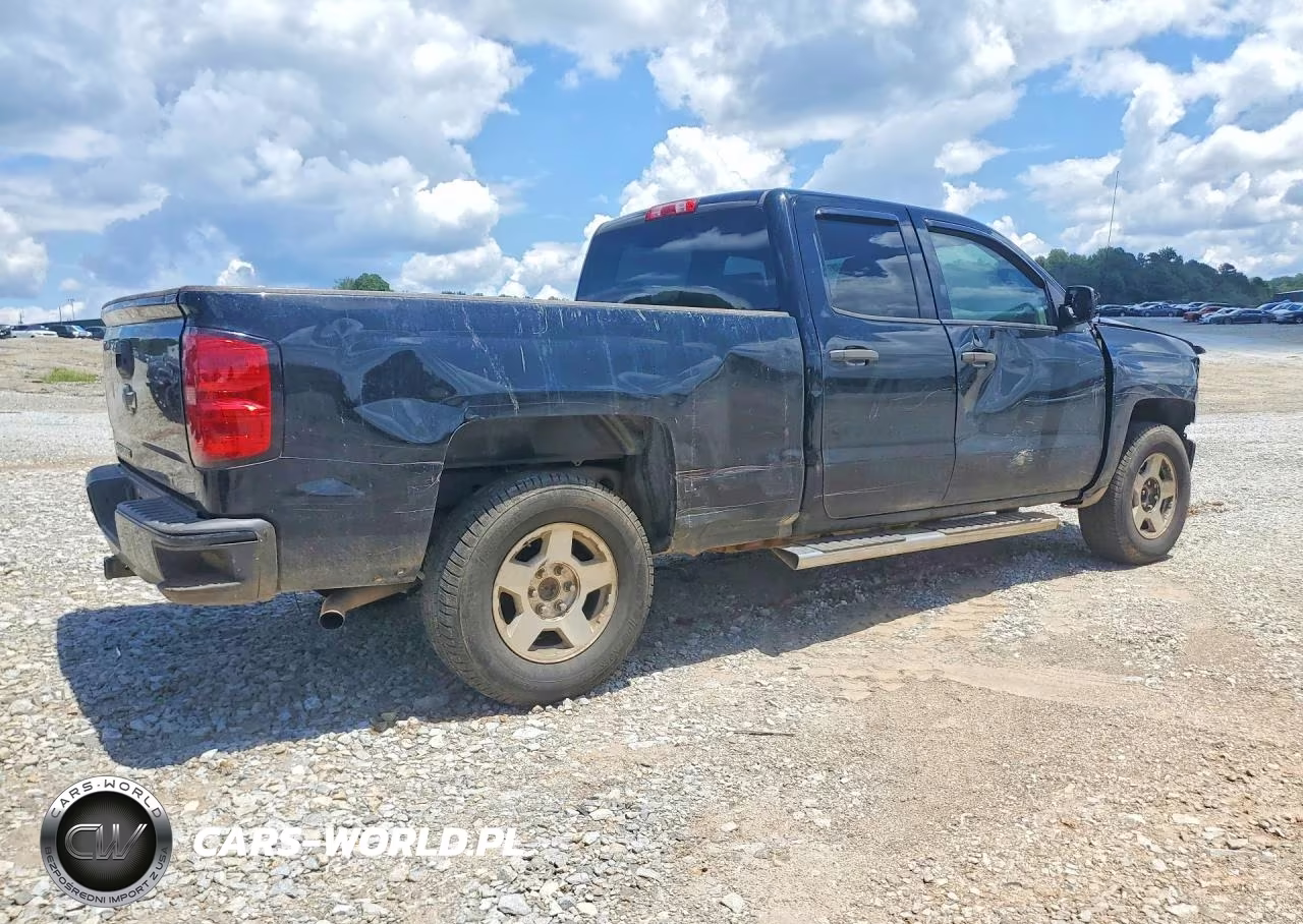 2018 Chevrolet Silverado C1500 Custom VIN:1GCRCPEC8JZ272772 - 3
