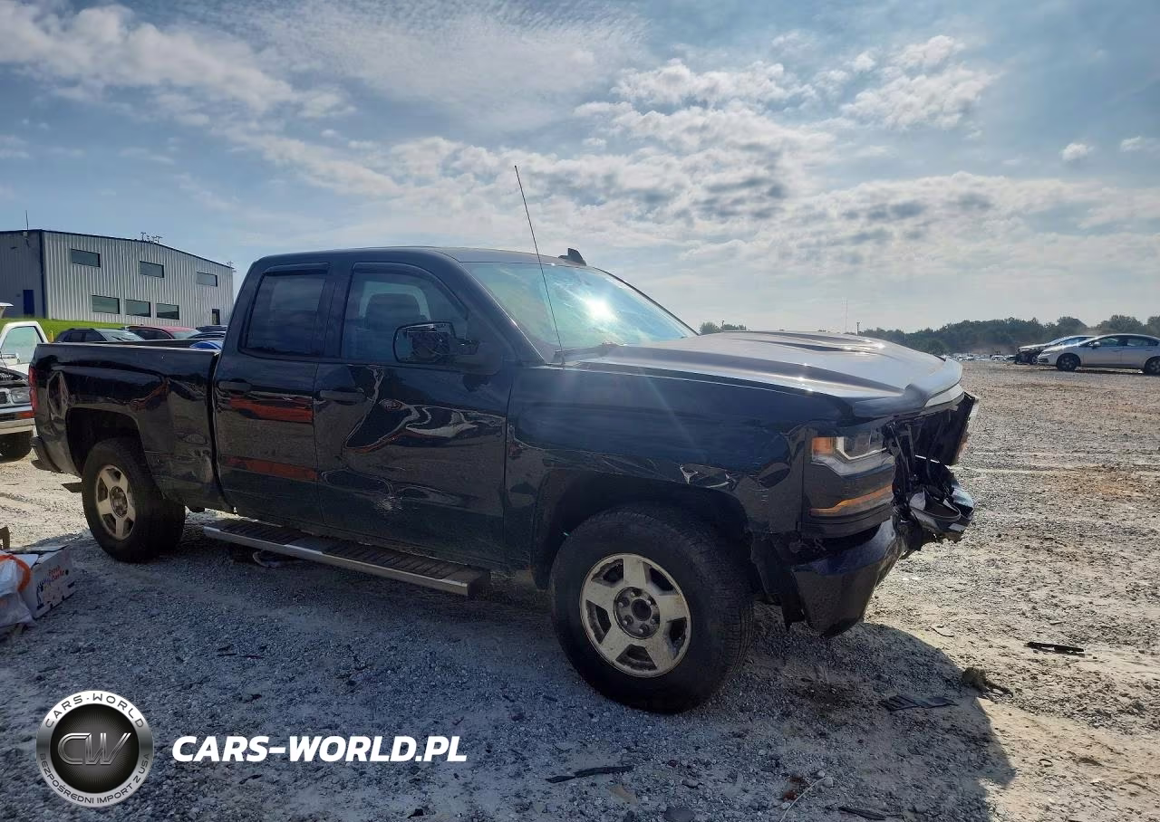 2018 Chevrolet Silverado C1500 Custom VIN:1GCRCPEC8JZ272772 - 4