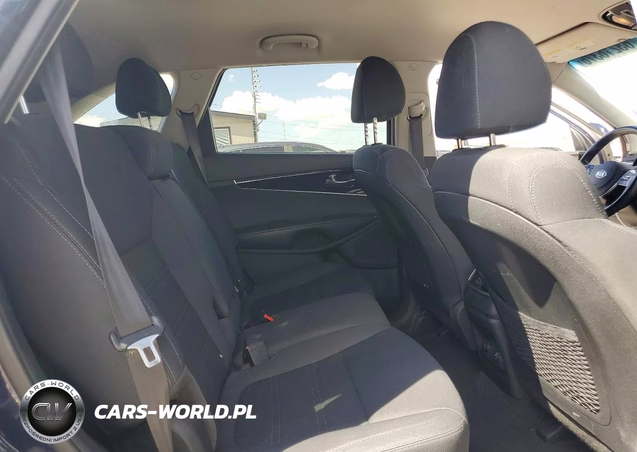 2020 Kia Sorento Lx VIN:5XYPG4A34LG698217 - 10