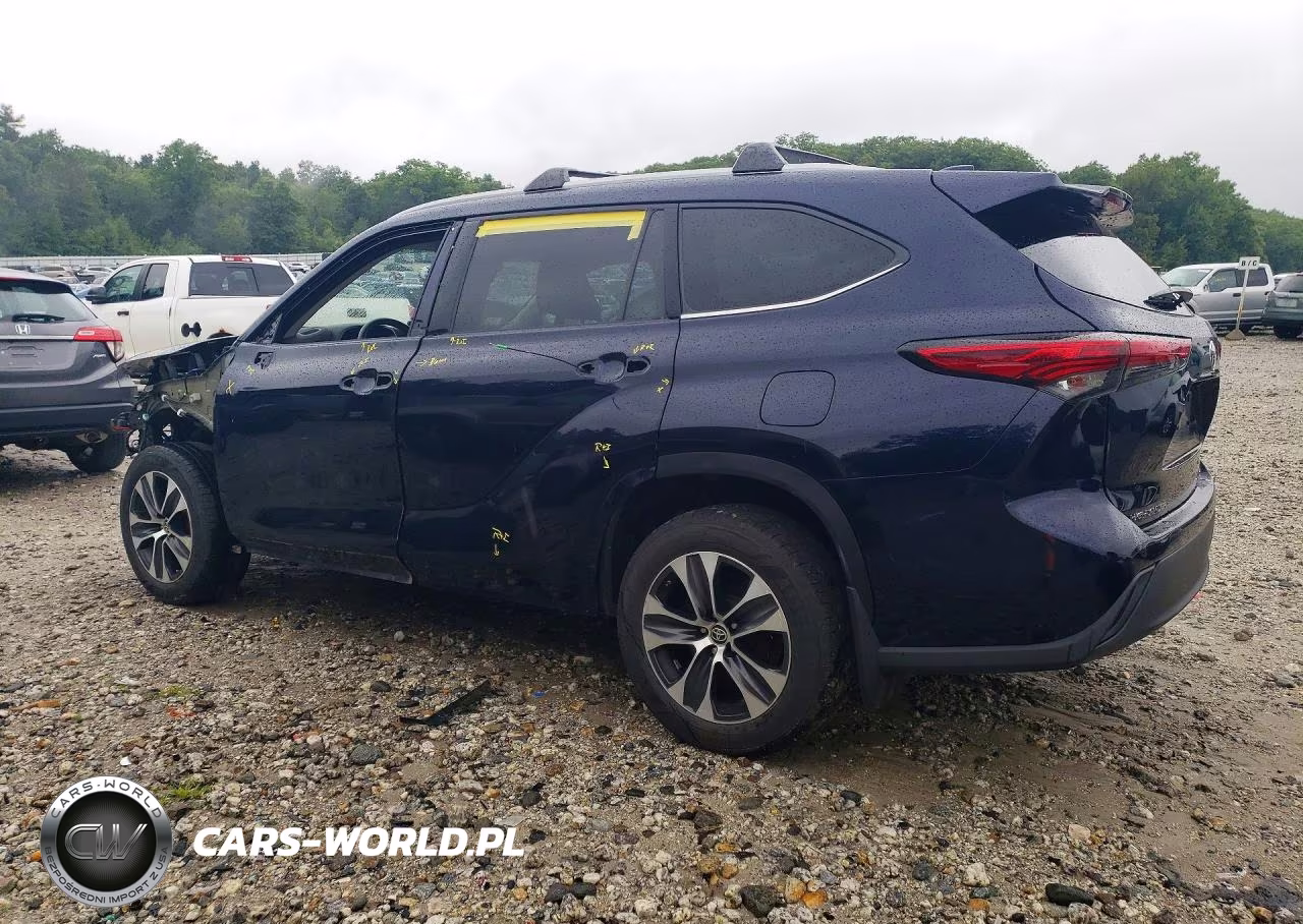 2022 Toyota Highlander Xle VIN:5TDHZRBH3NS564228 - 2
