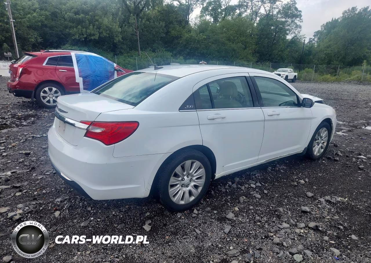 2011 Chrysler 200 Lx VIN:1C3BC4FB6BN586245 - 3