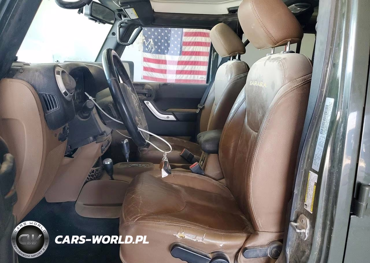 2015 Jeep Wrangler Unlimited Sahara VIN:1C4BJWEG9FL723142 - 7