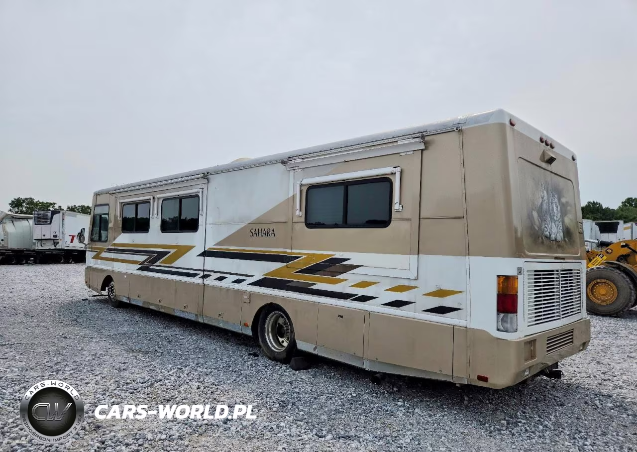 2002 Monaco Coach Sahara Rv VIN:1RFB2465523018548 - 3
