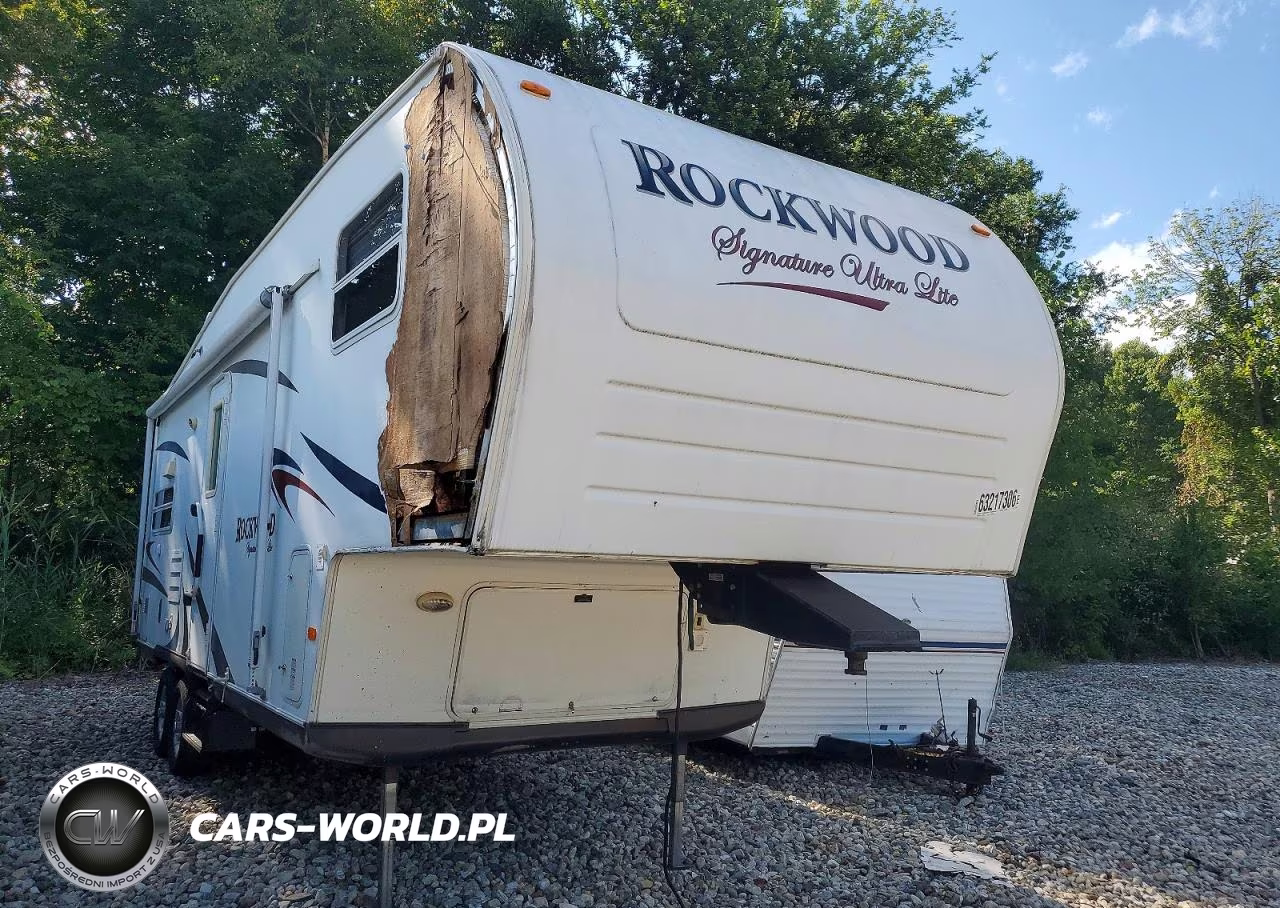2007 Forest River Rockwood Camper