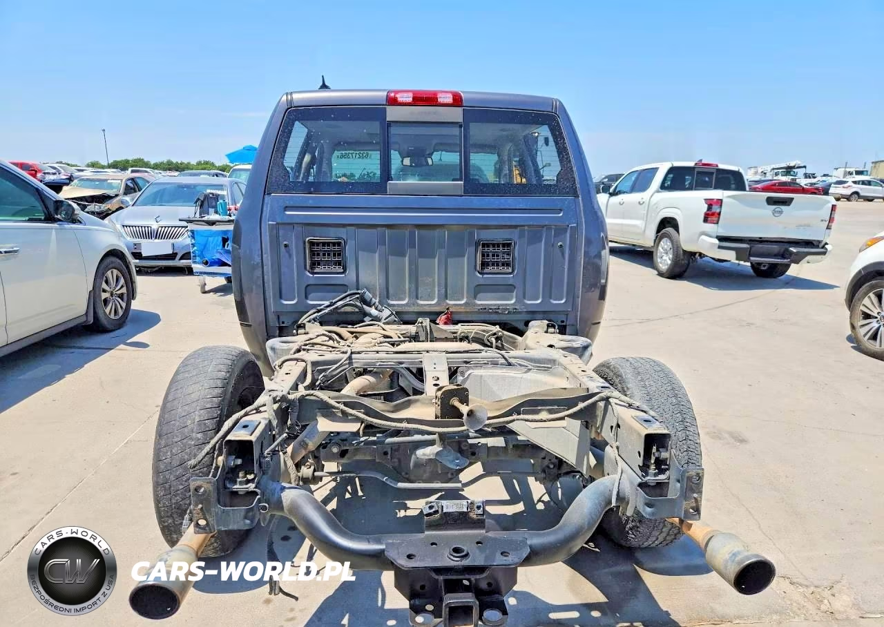 2017 Ram 1500 Laramie VIN:1C6RR6NT4HS622949 - 6
