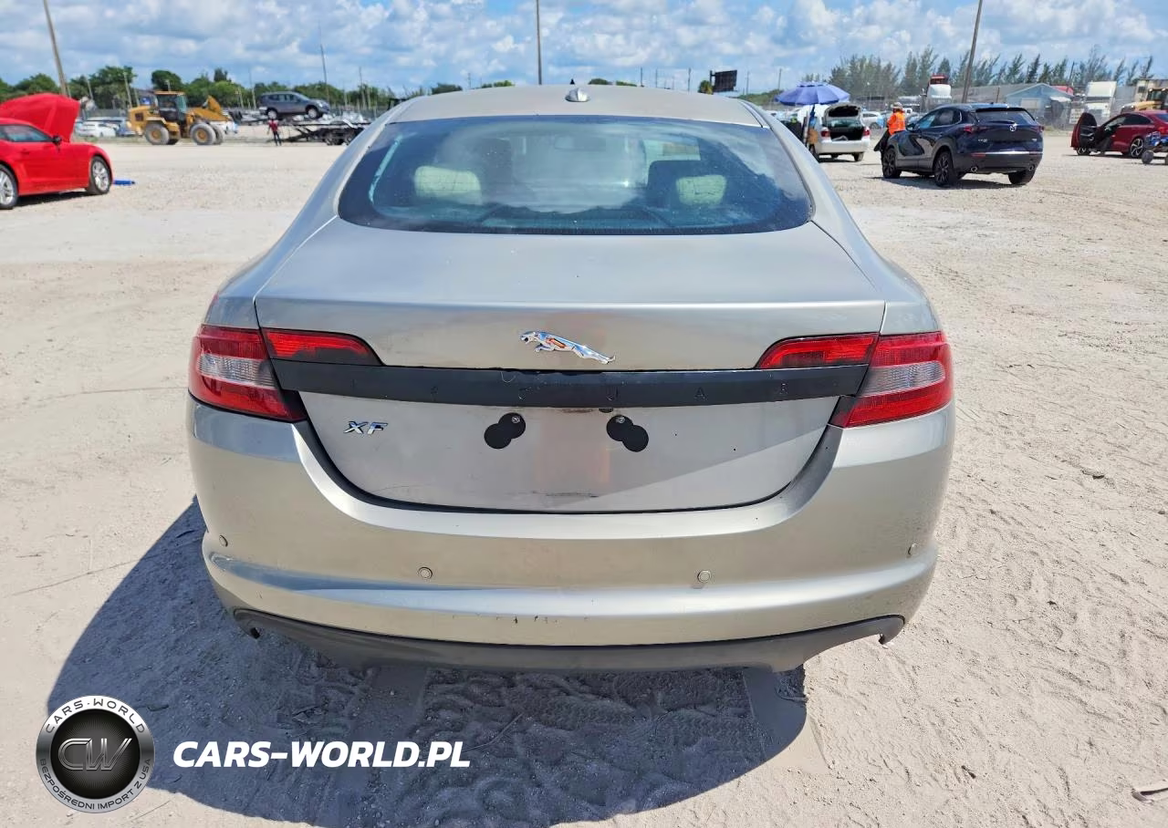 2011 Jaguar Xf Premium VIN:SAJWA0GB8BLS18379 - 6