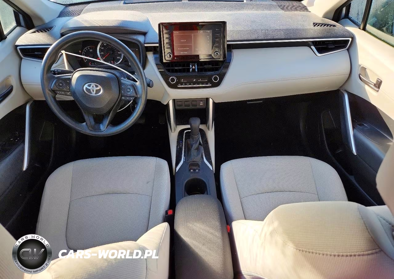 2022 Toyota Corolla Cross L VIN:7MUAAABG0NV001015 - 8