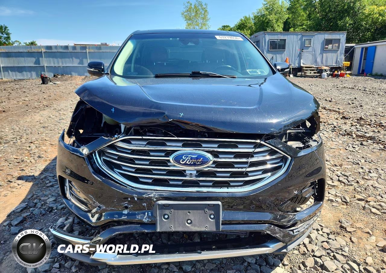 2019 Ford Edge Titanium VIN:2FMPK4K9XKBB72979 - 5