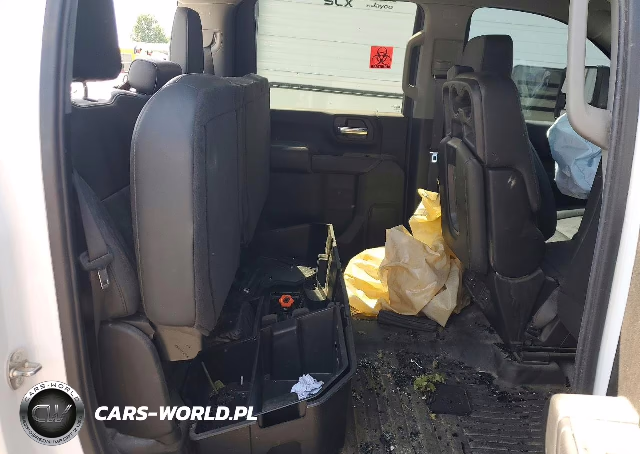 2024 Chevrolet Silverado K3500 VIN:1GB4YSE74RF336762 - 11